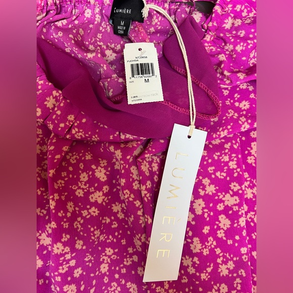 🩷 NWT! Pink Floral Ruffle Blouse - Picture 9 of 9